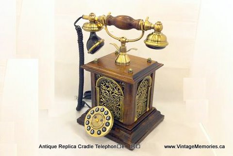 Antique Replica Cradle Telephon﻿e