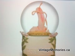 Ballerina musical water globel