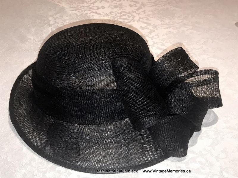 fascinator hat in black
